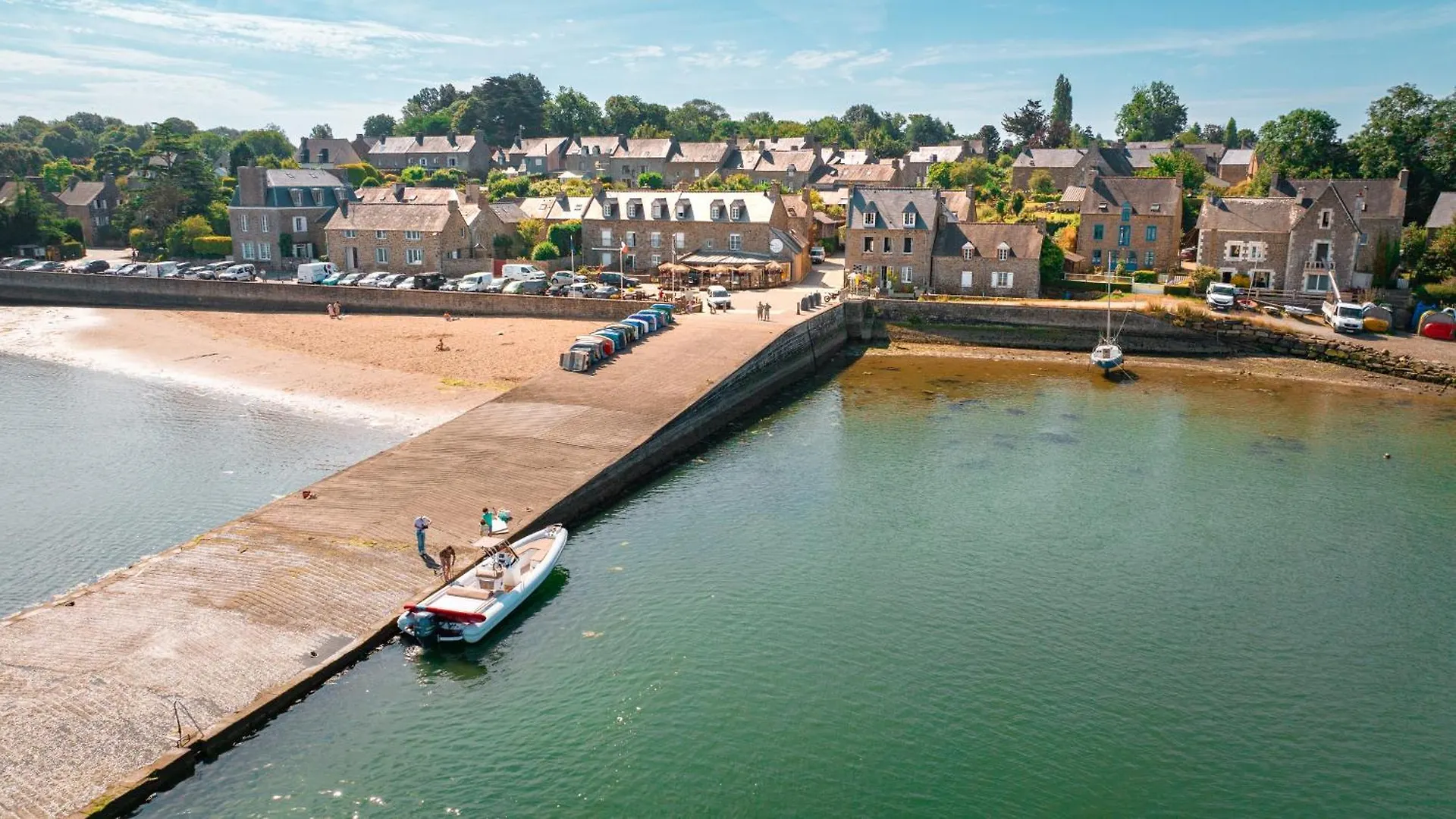 Les Chambres Des Gabariers, Les Pieds Dans L'Eau Pleudihen-sur-Rance 0*,  Frankrike